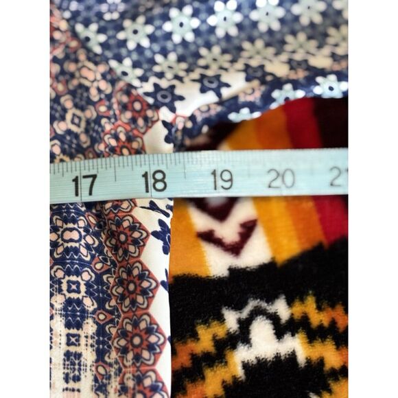 Candies‎ Blue/Pink Floral Long Tab Sleeve Button Up Blouse Size S Open Shoulder - Picture 6 of 7